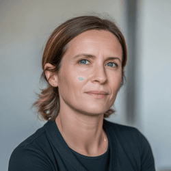Élise Montcharmont