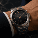 montre connectee de luxe titane poignet homme