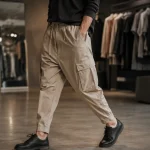 Sarouel homme en coton khaki, coupe et matière