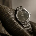 Quelle montre élégante avec un cuir de carpe ?
